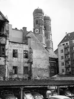Urbanization: Reconstruction in Munich 1954