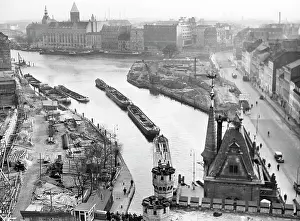 Approx: Reconstruction work on the Muehlendamm, approx. 1938