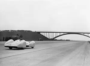 Kilometer: Record attempt on the section of the highway near Dessau, 19