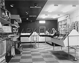 Tapes: RECORDS & TV SHOP