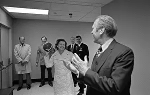 Toss: As she recovered from breast cancer surgery, ?