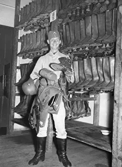 Compulsory: Recruit of the Wehrmacht receives his basic equipment, 1