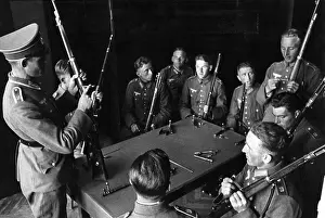 Gewehr: Recruits during an exercise with guns