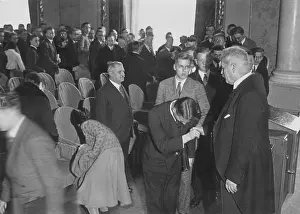 Conclusion: The rector greets the students at the beginning of the semes