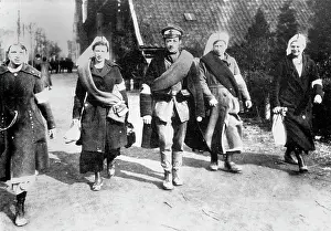 Communists: RED ARMY FIRST AID/1920