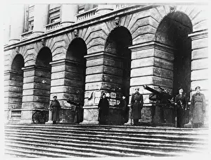 Proclaim: RED GUARD AT SMOLNY