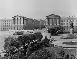 Tsentralnaya: Red Square in Kursk, 1963