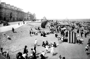 Redcar: Redcar, Promenade and Sands 1924