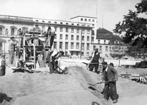 Autobahn: Redesign of the Wilhelmplatz, 1936