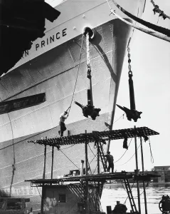 Rivets: Refitting and painting a ship in Manchester Docks