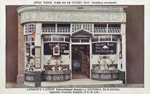 Tearoom: Refreshment Rooms opposite Victoria Station