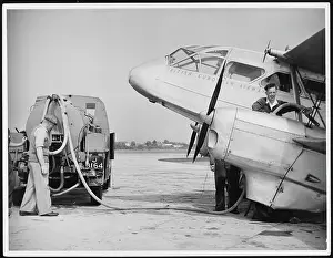 Refuelling: REFUELLING A PLANE