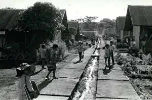 Bataan: Refugees
