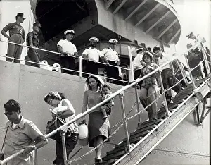 Canadians: Refugees