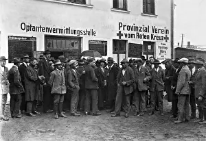 Schneidemuehl: Refugees form the eastern German areas after the referendum