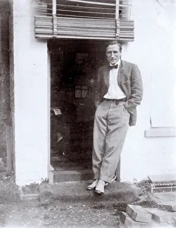 Southwold: Reg Carter, artist, outside his studio, Southwold, Suffolk