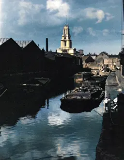 Regents: Regents Canal at Limehouse Basin