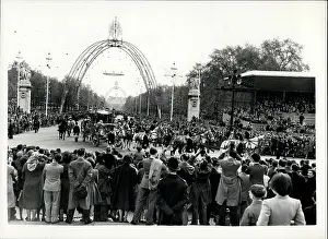 Dispersal: Rehearsal for Coronation procession, London