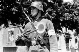 Reichsarbeitsdienst: Reichsarbeitsdienst auxiliary policeman in Etampes, 1940