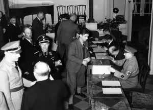 Behalf: Reichstag elections in 1936 aboard the St. Louis