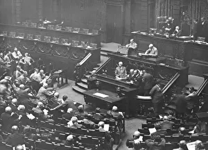 Parliamentarians: Reichstag meeting in 1929