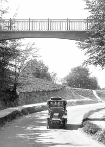 Verge: Reigate, Car 1915