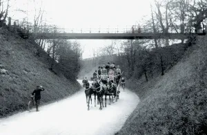 C1908: Reigate, Suspension Bridge c1908