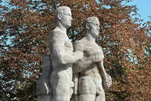 Olympiagelande: Relay runners statue, Olympiapark Berlin, Berlin, Germany