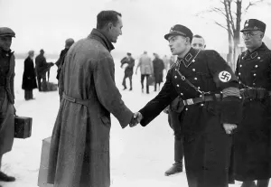 Amnesty: Release of prisoners from Dachau concentration camp, 1933