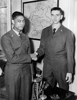 Inadvertently: Released US soldiers report on Soviet-German imprisonment