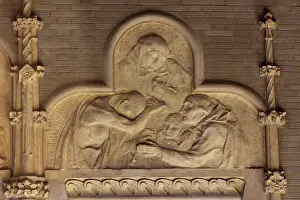 Humility: Relief, Administration Pavilion, Hospital de Sant