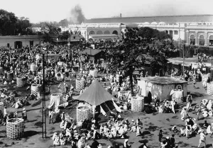 Pilgrims: Religious pilgrimage in Allahabad, 1931
