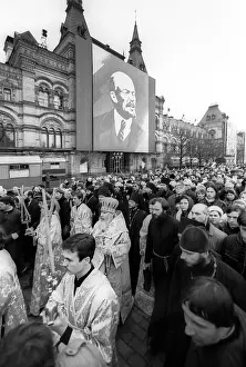 Kazan: Religious procession in Red Square, 1990