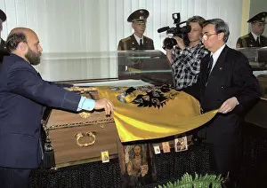Provision: Remains of Nicholas II, 1998