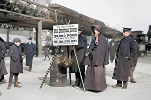 Mary Evans Library Of Congress (l&l): Remember the poor : a Salvation Army Christmas box