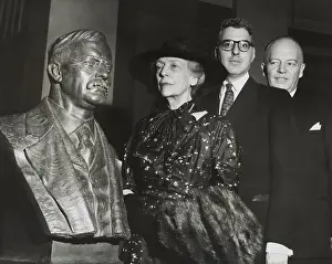 Straus: Remembrance as Theodore Roosevelt's bust is unveiled