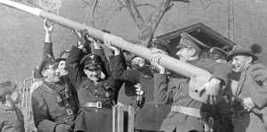 Removal: Removal of the barriers on the German-Austrian border, 1938