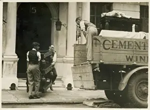 Bailiff: REMOVAL MEN 1929