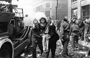 Removing casualties to clearing station, Charlton, WW2