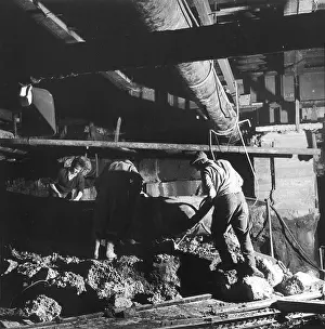 Removing: Removing Rock from a Tunnel
