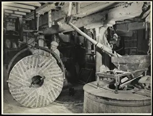 Pulleys: REMOVING STONE AT MILL