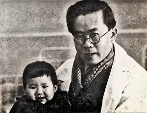 Stay: Ren Bishi and Daughter Before He Returned to China