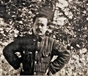 Yanan: Ren Bishi in Yangjialing, Yan'an