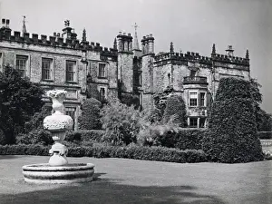 Vastly: RENISHAW HALL