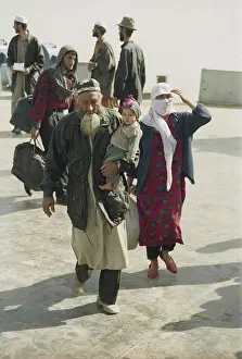 Returning: Repatriation of refugees