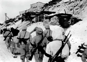 Pull: Replacement at a base, 1943