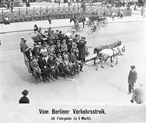 Strikes: Replacement tram during the traffic strikes in Berlin, 1919