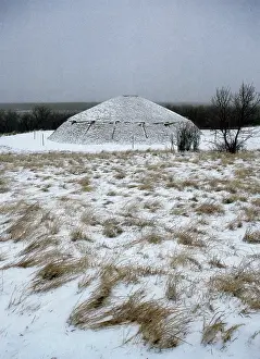 Mandan: Replica of Native American Earthen Lodge