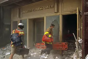 Qaeda: Rescue workers enter the American Express Tower