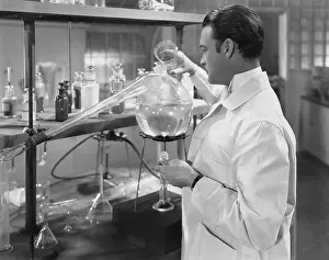 Labs: Research scientist in the laboratory